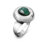 Pierścionek z kamieniem naturalnym